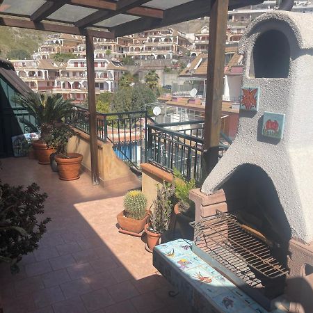 Apartmán Casa Vacanze Cuzari Letojanni Exteriér fotografie