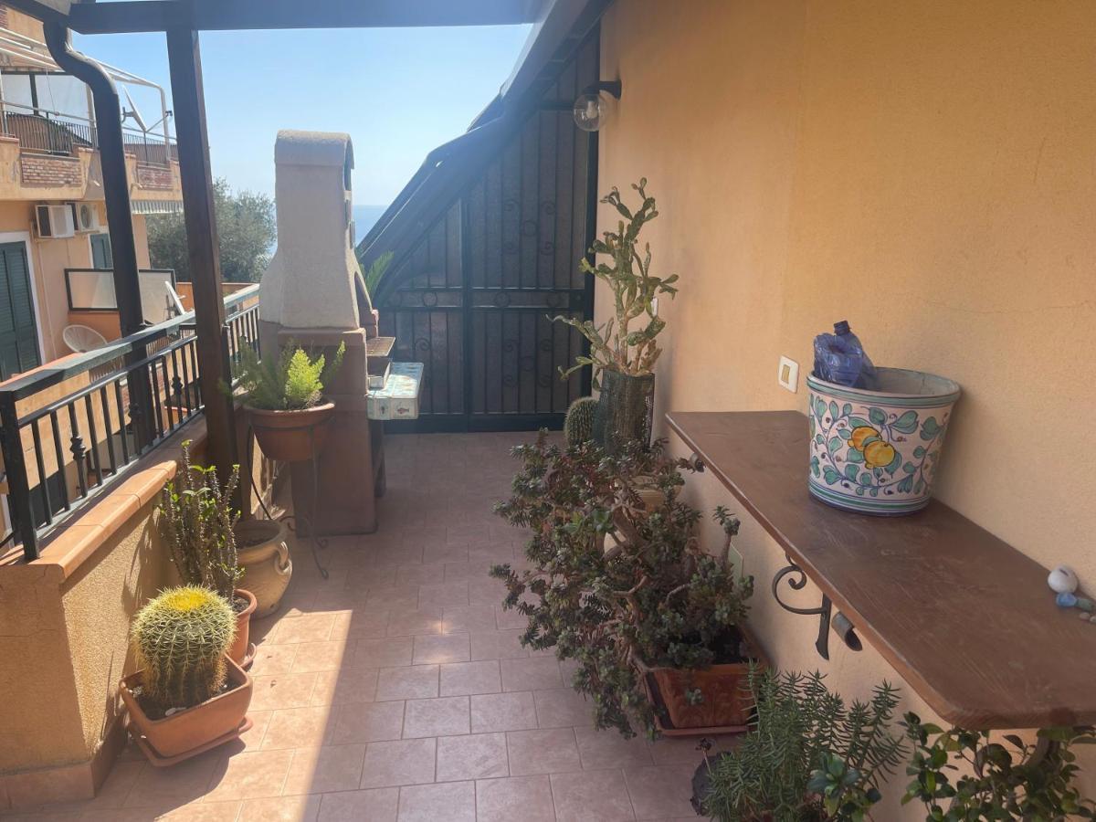 Apartmán Casa Vacanze Cuzari Letojanni Exteriér fotografie